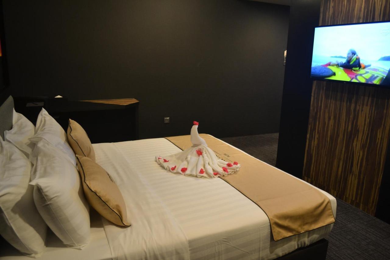 Artworks Hotel Ipoh Esterno foto